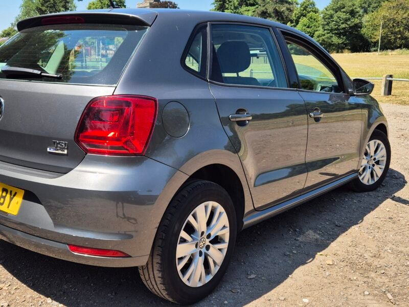 Volkswagen Polo 1.2 TSI Bluemotion SE Euro 6 (90ps)