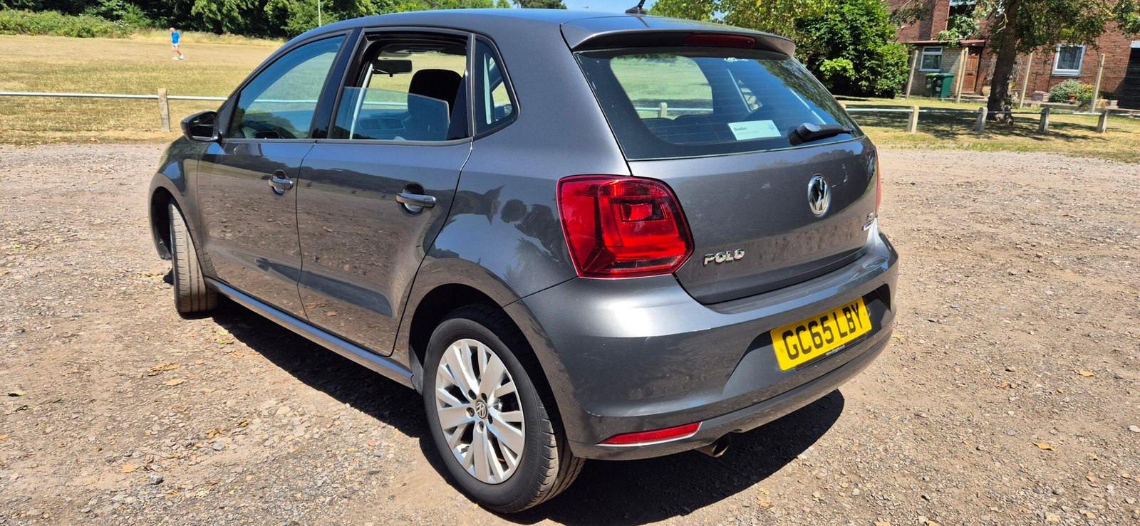 
								Volkswagen Polo 1.2 TSI bluemotion SE full									